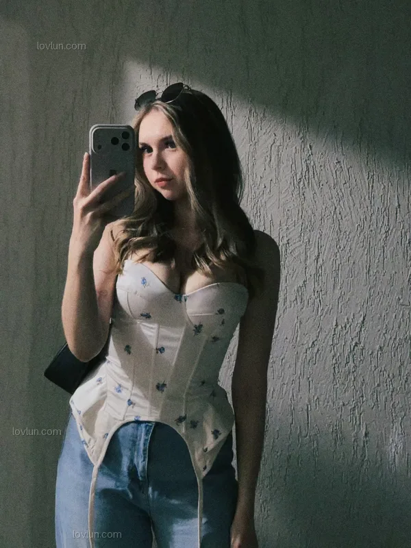 Яна, 22, Новосибирск