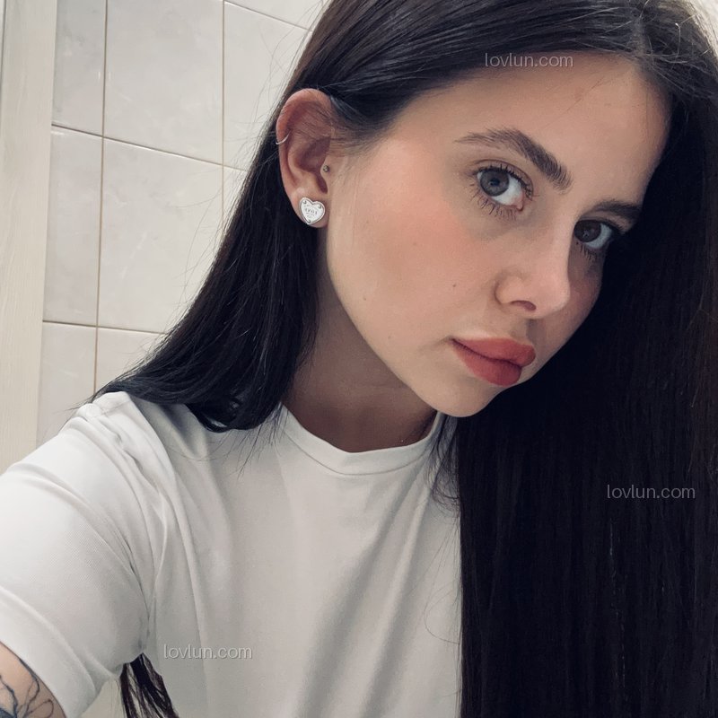 Яна